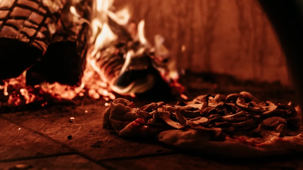 Pizzasütés kemencében